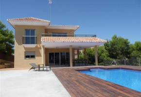Luxury villa with swimmingpool